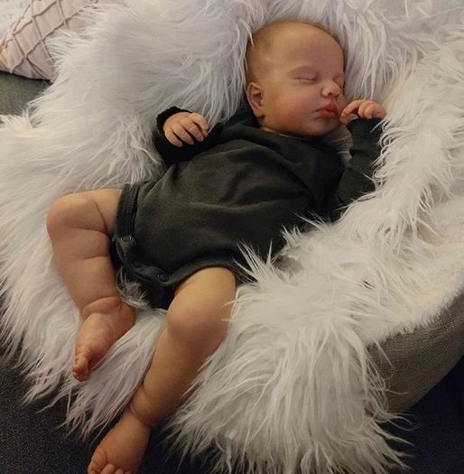 Ultra Realistic Baby Boy Reborn Dolls, Soft Silicone Vinyl Lifelike Handmade Reborn Ideal Xmas Gift LOTS OF DOLLS AVAILABLE, SEE PHOTOS FOR ALL OPTIONS (FREE POSTAGE)