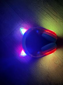 iClever Kids Bluetooth light up Headphones
