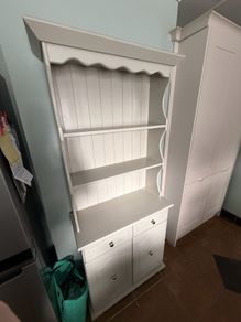 dresser vintage