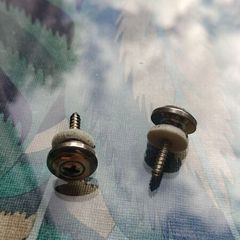 Pair of guitar/bass strap buttons with 3.5mm screws