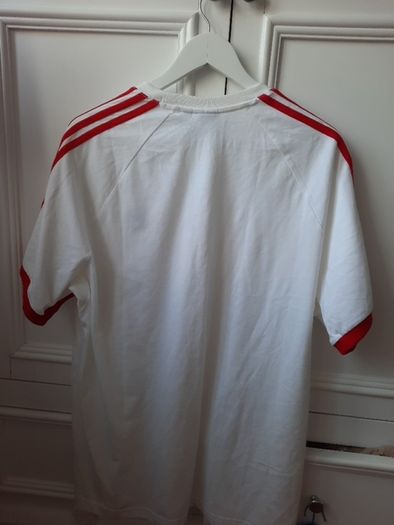 Adidas tshirt size L NEW