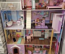 Large dolls house