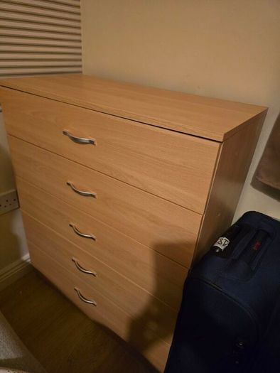 5 Drawer Chest of Drawers - Metal Handles