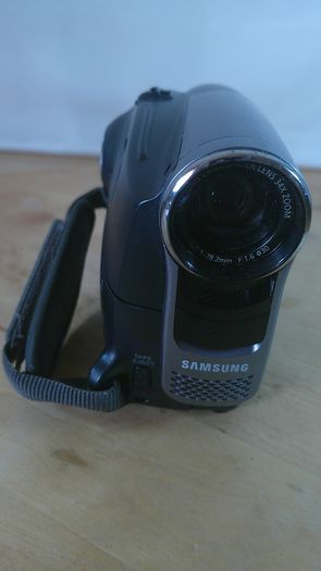 Samsung VP D371 MiniDV Digital Camcorder (PAL) Tested & Working Boxed with Accessories