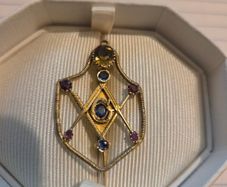 Antique 14ct Gold Masonic Pin