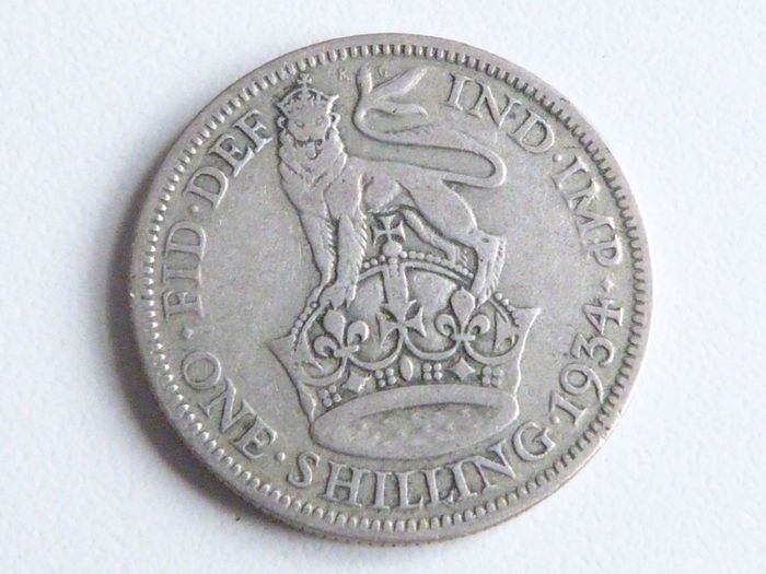 George the Fifth silver shilling