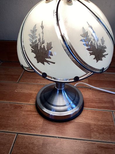 Rare Silver metal Touch  lamp with 6 panels and leaf design