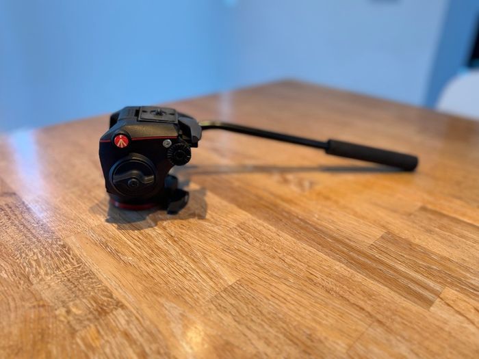 Manfrotto Fluid Head with Fluidity Stabilser MXHPRO