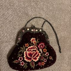 Velvet Floral Embroidery Evening Bag