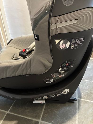 Cybex Sirona S I-size 360 rotating car seat