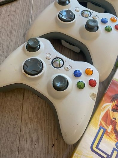 Xbox 360 with Games, Kinect and 5 Controllers