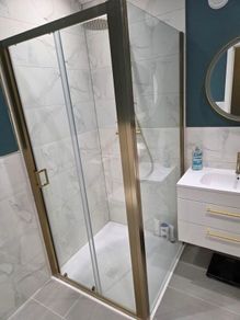 shower enclosure