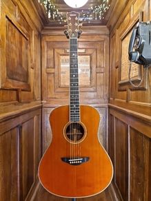 Yamaha LA-8 1990's