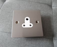 One Electrical Single Satin Chrome 5A lighting Socket