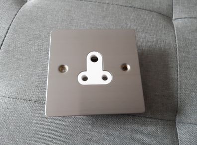 One Electrical Single Satin Chrome 5A lighting Socket