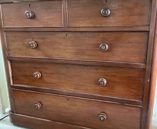 Victorian Chest of Drawers