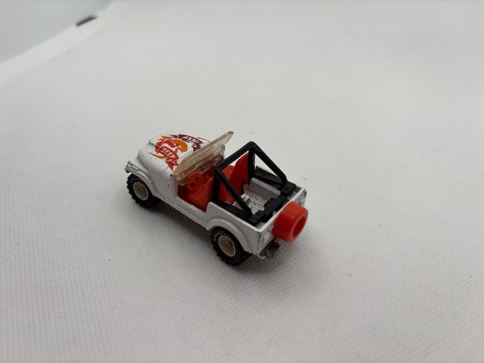 Vintage Hotwheels Jeep CJ-7 Real riders rubber wheels 1986