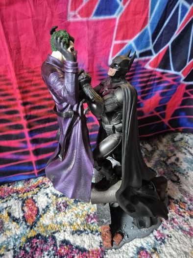 28cm Batman vs Joker Arkham Origins Action Figure Statue - Collectors Edition