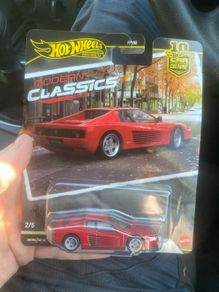 2 Hotwheels Ferrari testarossa