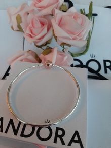 New genuine pandora moments bangle with gold clasp
