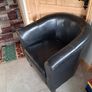2 Tub armchairs and 2 seater couch 50 Euro Image 3