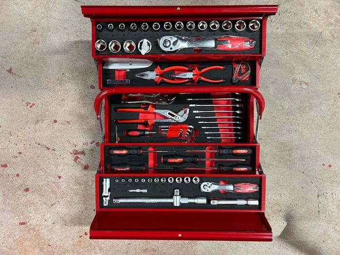 Free toolbox Work Bench Ready To Go