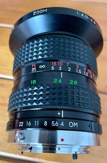 Olympus OM fit Siirius 18-28mm F/4.0-4.5 lens mint
