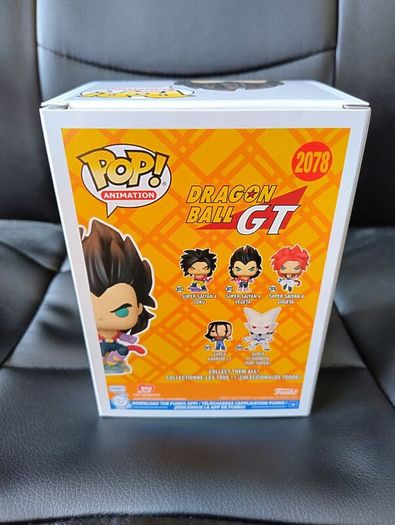Funko Pop! Dragon Ball GT Super Saiyan Vegeta 4 Flocked Glow in the Dark Limited Chase Figure + Protector