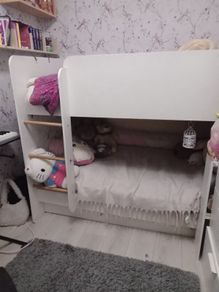 Bunk bed