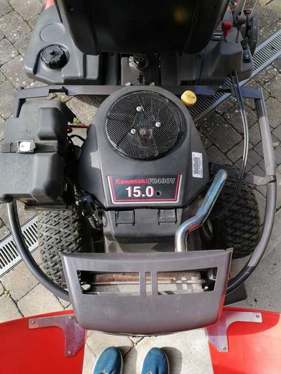 Husqvarna R15T Rider