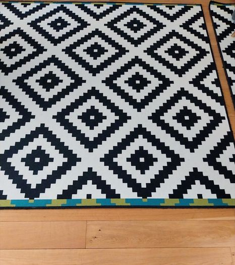 2x IKEA Geometric Rugs (200x200 cm) Black & White