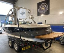 Mastercraft X2 WakeBoard Boat