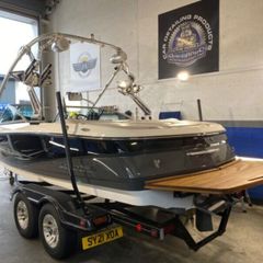 Mastercraft X2 WakeBoard Boat