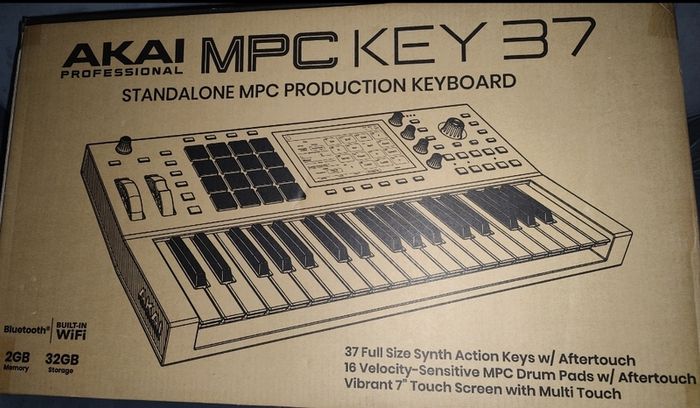 Akai MPC Key 37 Like New