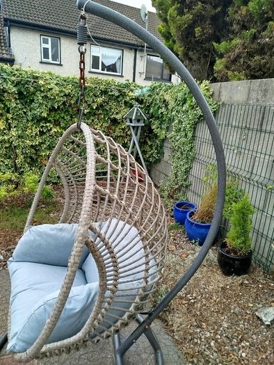 Swinging Egg Chair