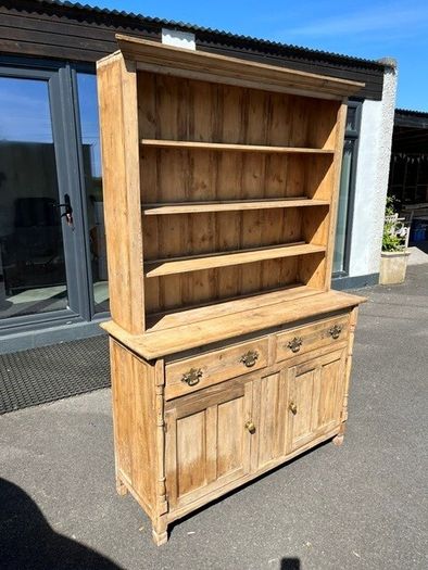 Kitchen Dresser