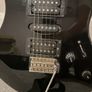 Electric Guitar Yamaha with Amp Image 2