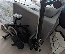 Neezee Rowing Machine - Excellent condition