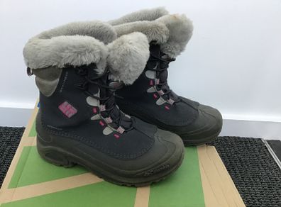 Girls Columbia winter snow boots, size 3 (35)
