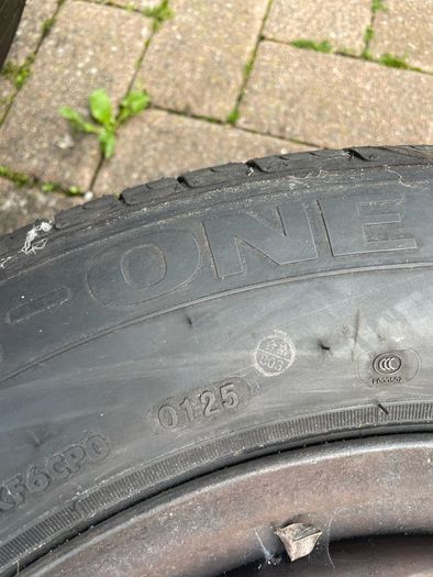 Set of 4 VW Steel Wheels with Tyres 215/60 R16 Excellent Condition