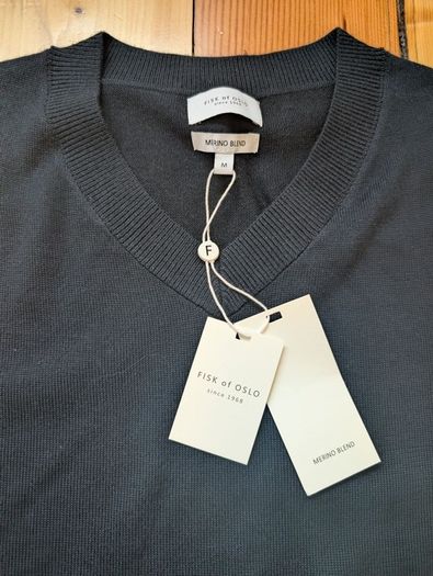 Fisk of Oslo V-neck Sweater
