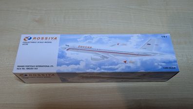 ROSSIYA 1:200 scale model airplane, Airbus A320 aircraft, NEW