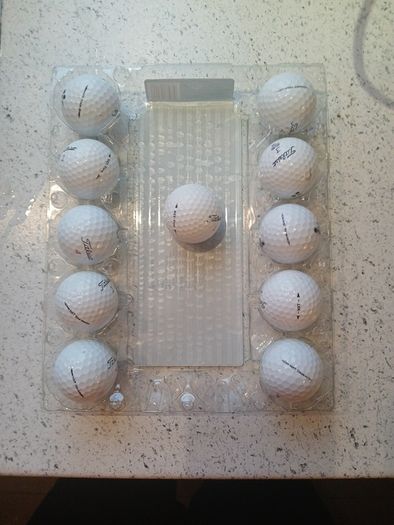 Titleist NXT and NXT tour golf balls