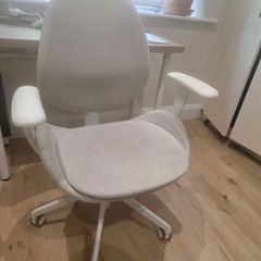 IKEA Beige Hattefjall adjustable office desk chair
