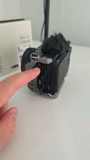 Sony ZV-E10 II with Kit Lens