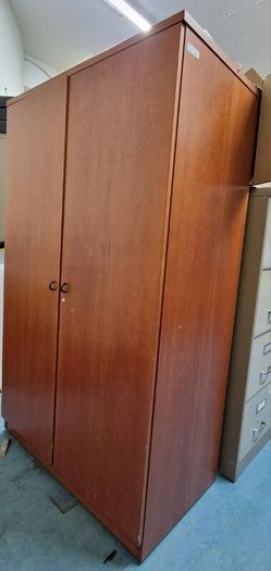 Oval Meeting Table & Filing Cabinet