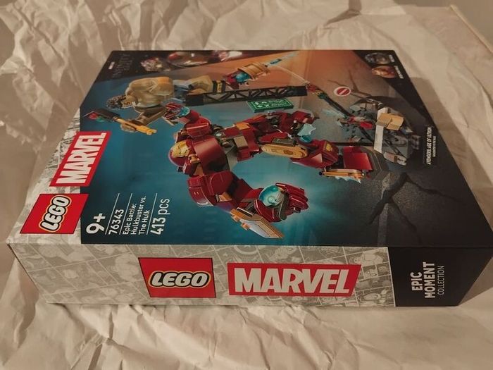 lego 76343 Epic Battle: Hulkbuster vs. The Hulk