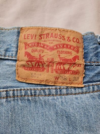 levis 501 Size 38/28 button fly have been shortened from 32" leg In excellent condition