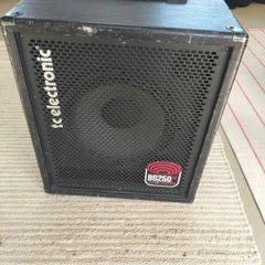 TC Electronic BG250 112 Bass Combo 250W