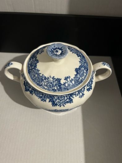 sugar bowl
